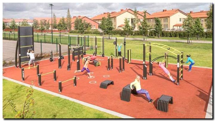 Реклама и продвижение строительства и обслуживания спортивных площадок