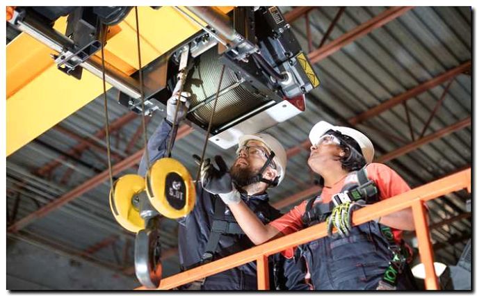 Реклама и продвижение технического обслуживания и ремонта подъемных механизмов