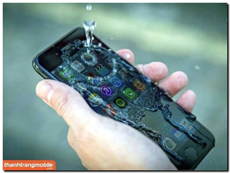 Реклама и продвижение услуг восстановления консолей после попадания влаги